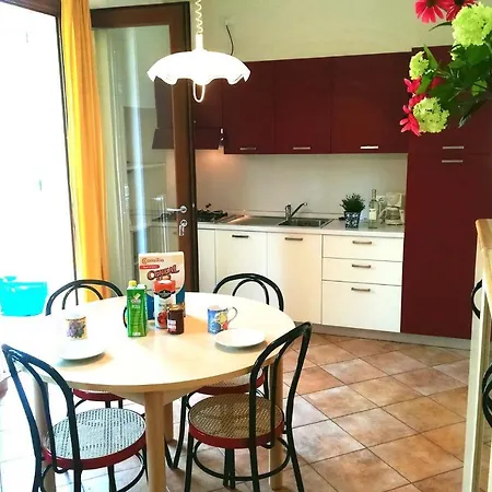 Apartment- Elda * Crone
